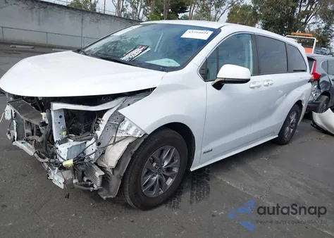 2021 Toyota Sienna Le из США, поврежденный, VIN 5TDKRKEC2MS045702